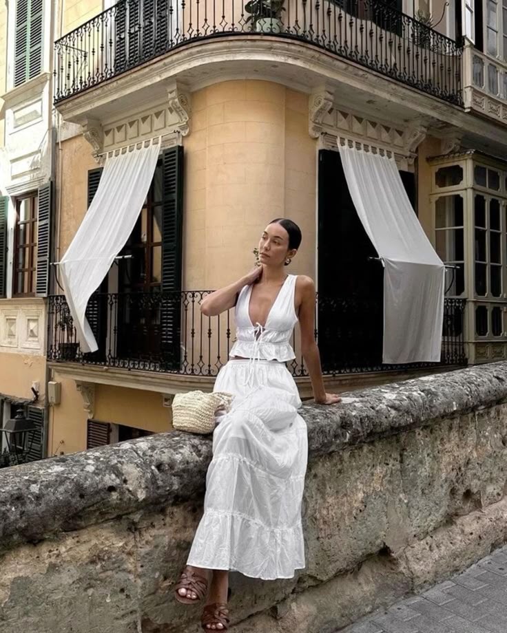 Italian Summer Style - 8 Outfit Inspos For The Ultimate Amalfi Summer