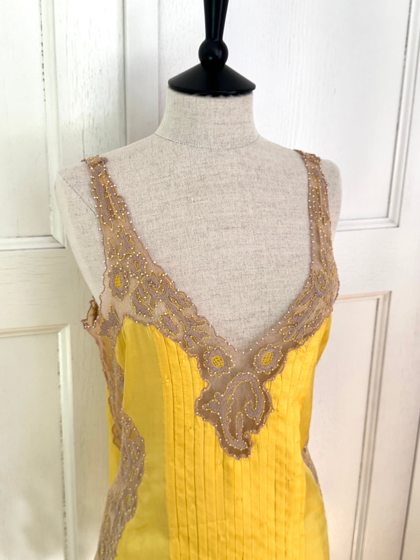 RUNWAY Blumarine 2008 Spring / Summer Silk Yellow Beaded Lace Dress (IT 44 / L)