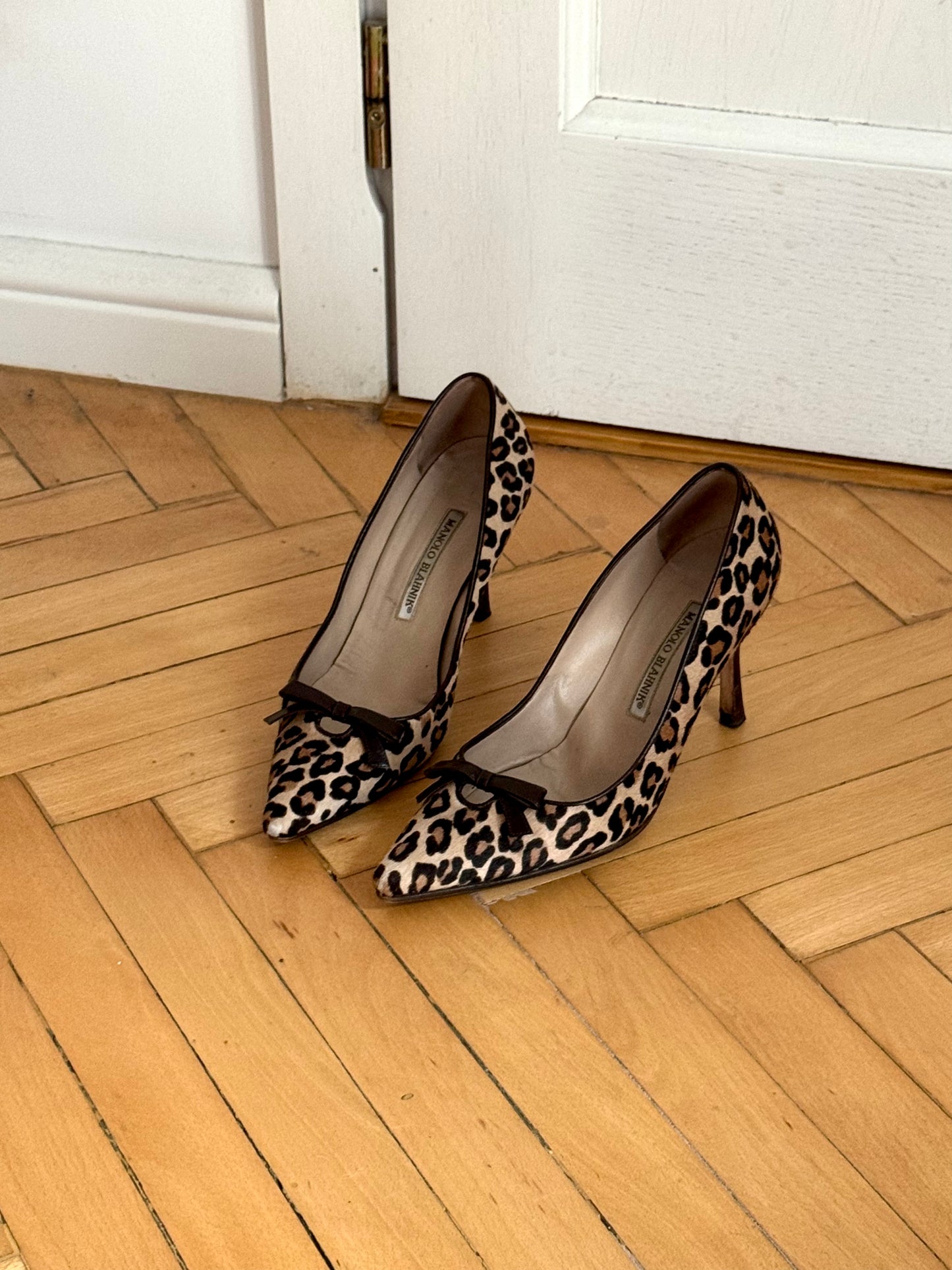 Manolo Blahnik Vintage Animal Print Cheetah Heels (EU 37)