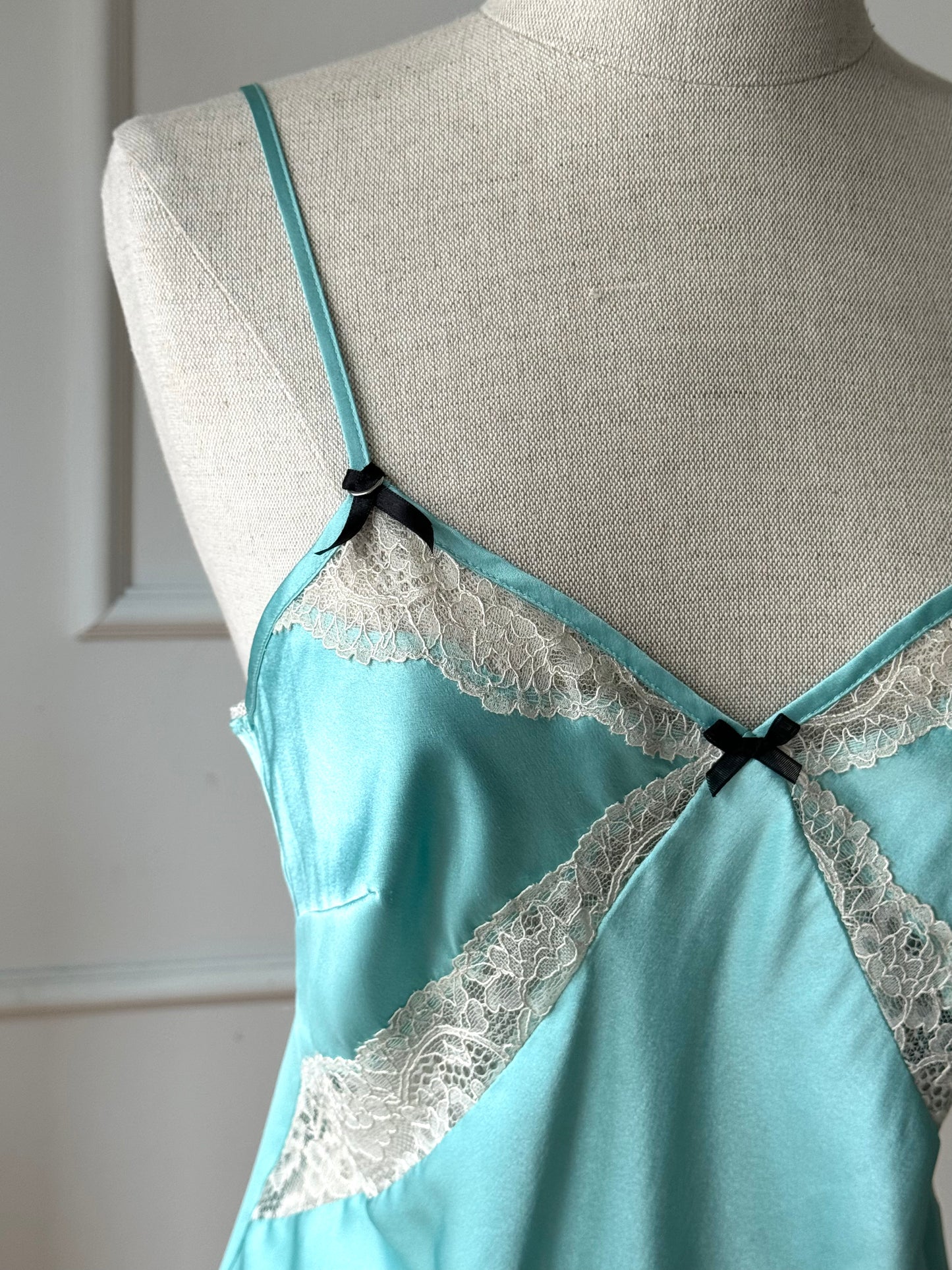 Vintage Victoria's Secret Slip Dress In Blue (M-L)