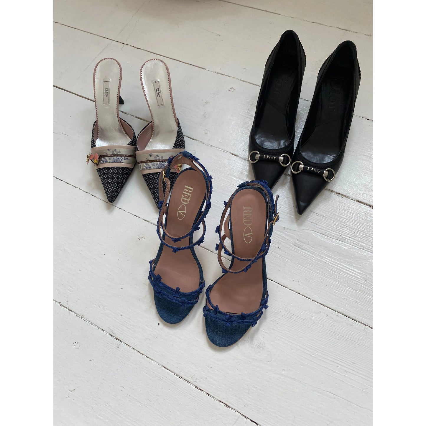 Valentino Red Vintage Flower and Bow Sandals Heels (EU 37)