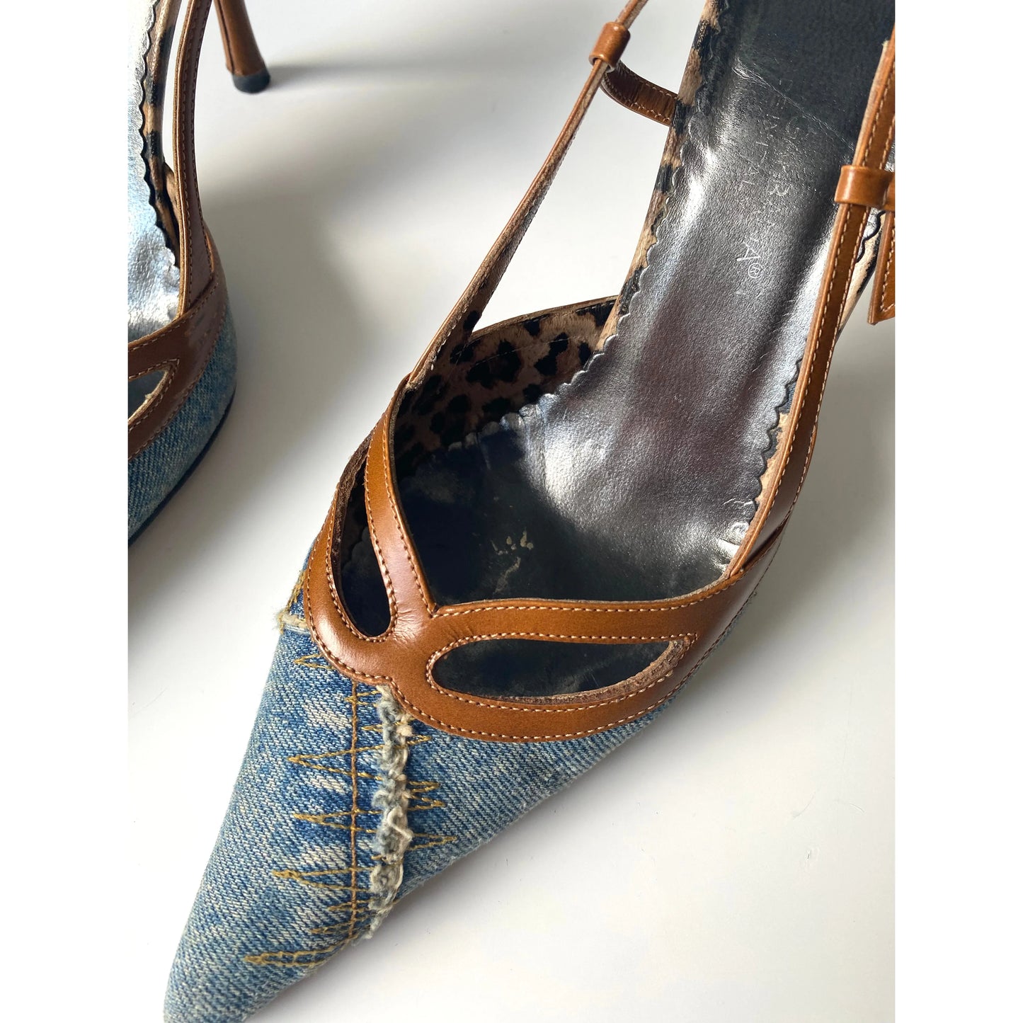 Dolce Gabbana Vintage Denim Pumps (EU 37,5)