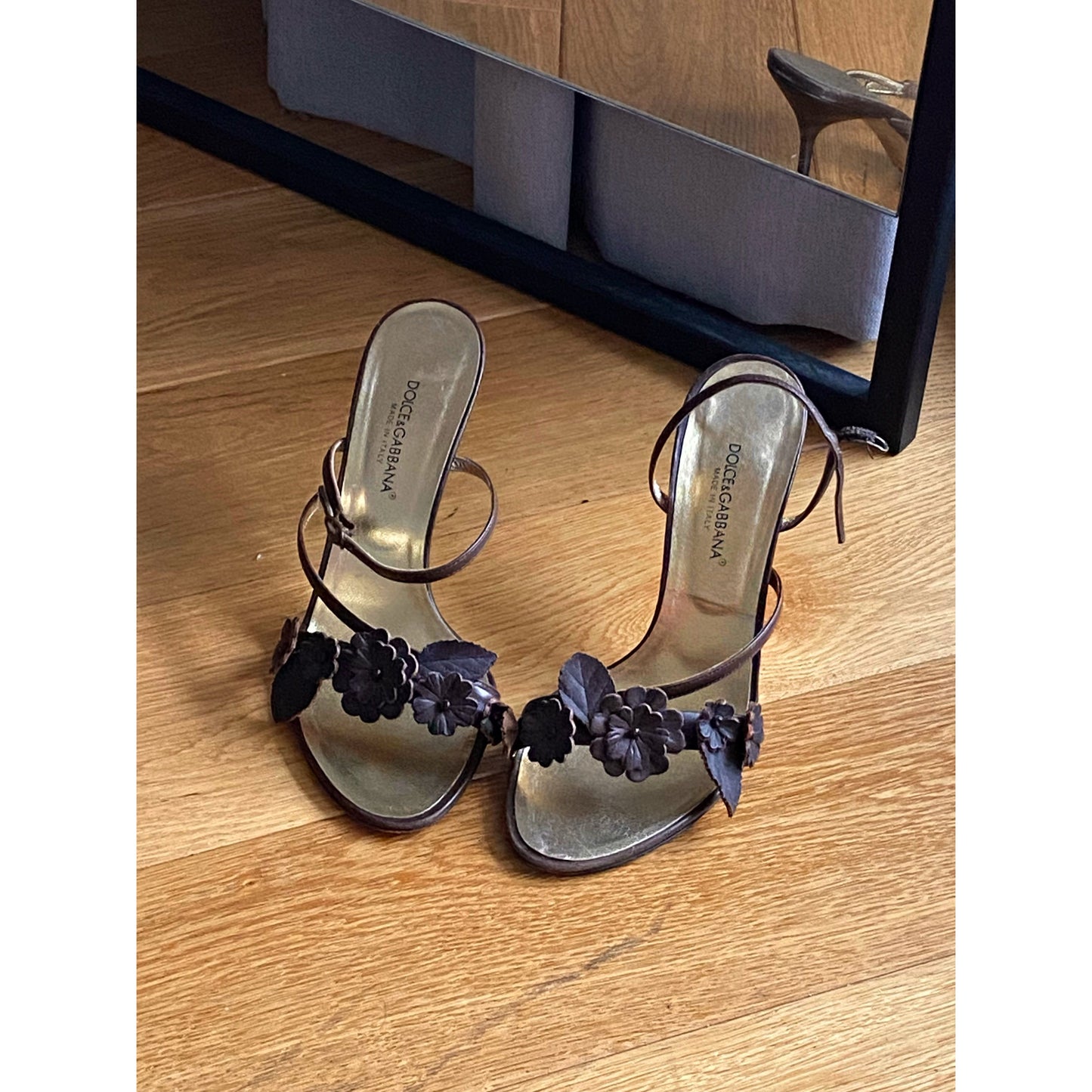 Dolce Gabbana Flower Sandal Brown & Gold (EU 37)