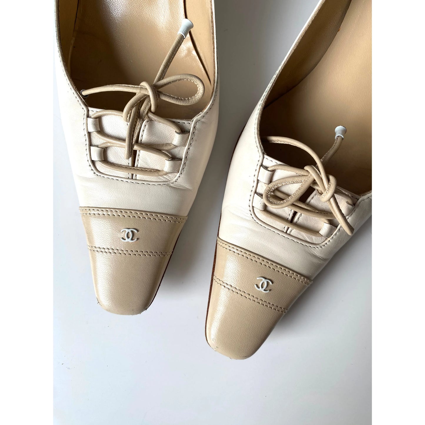 Chanel Beige Pumps (EU 39.5 / US 38,5)