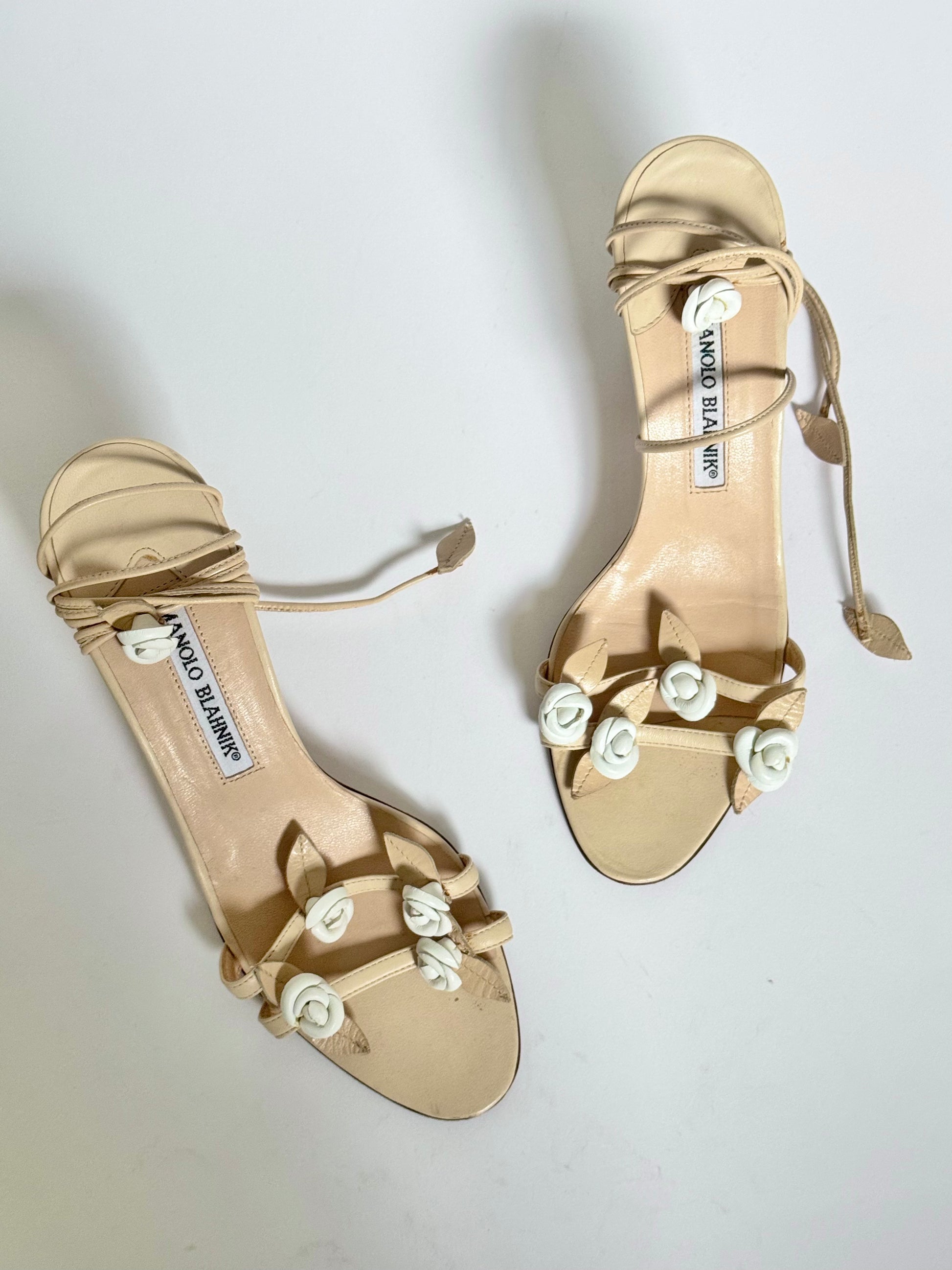 Vintage Manolo Blahnik rose vine beige flower heels bridal sandals Ciao Kasia