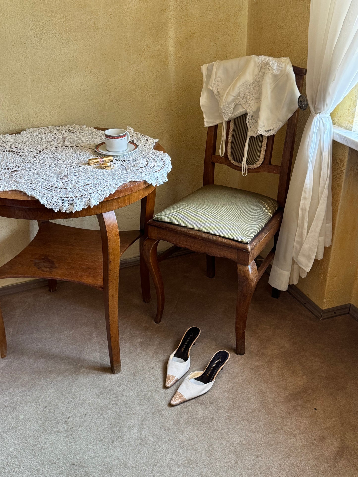 Giuseppe Zanotti Vintage Kitten Heels (EU 38,5)