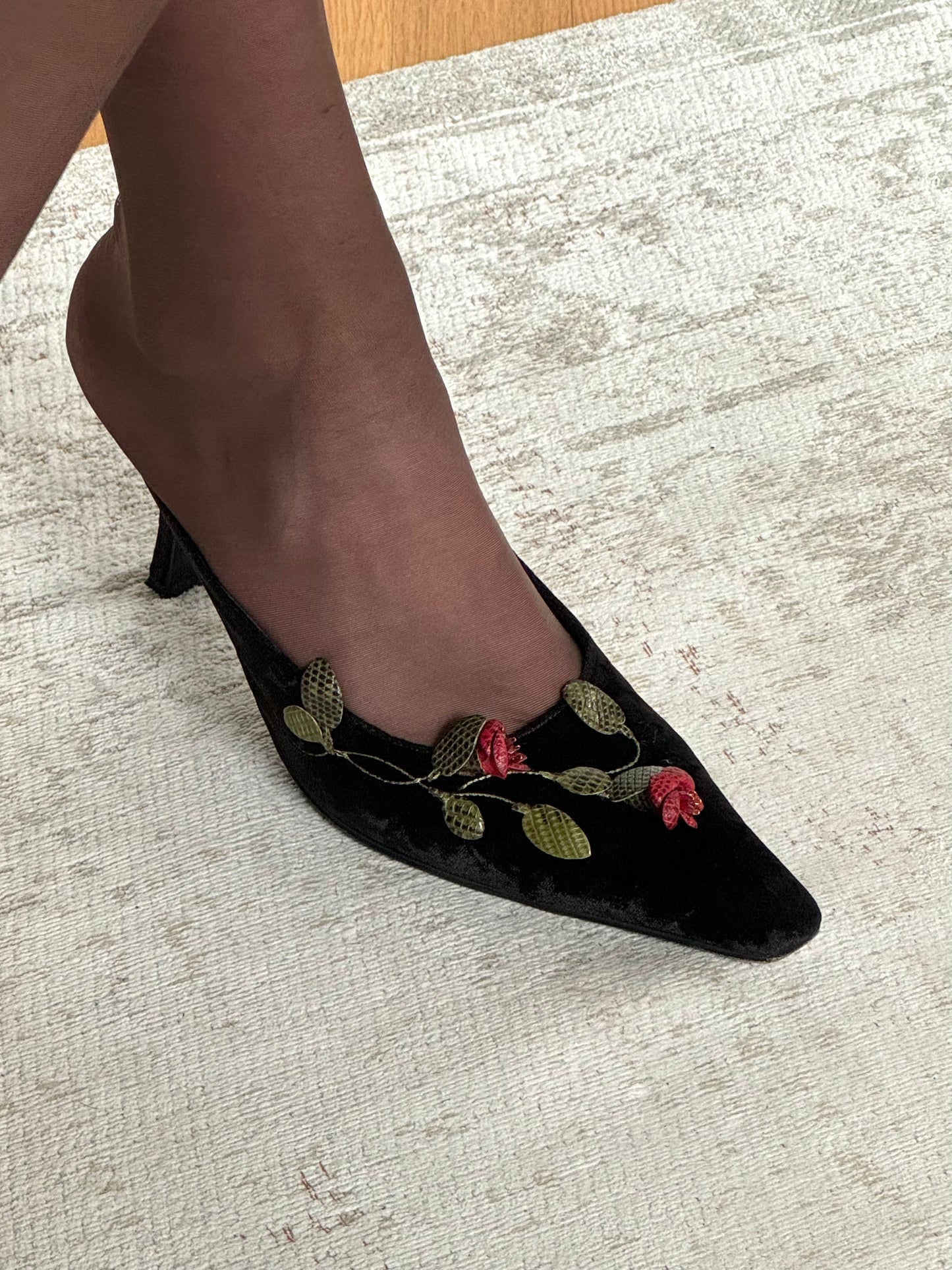 Rene Caovilla Velvet Rose Heels (EU 40)