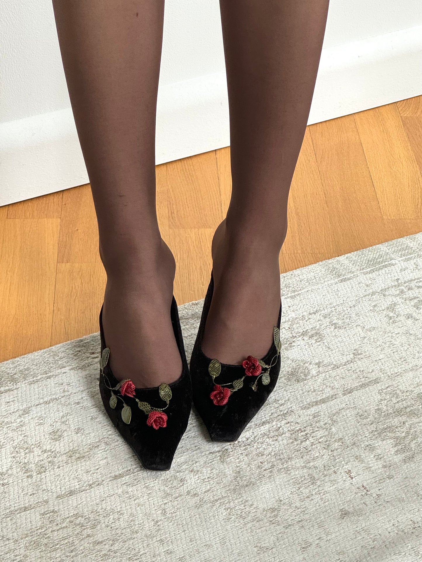 Rene Caovilla Velvet Rose Heels (EU 40)