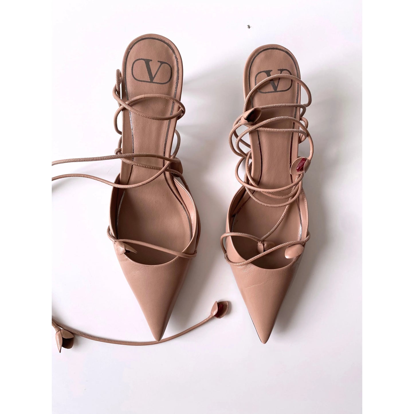 Valentino Garavani Flower Rosebuds Heels (EU 40 / US 9)