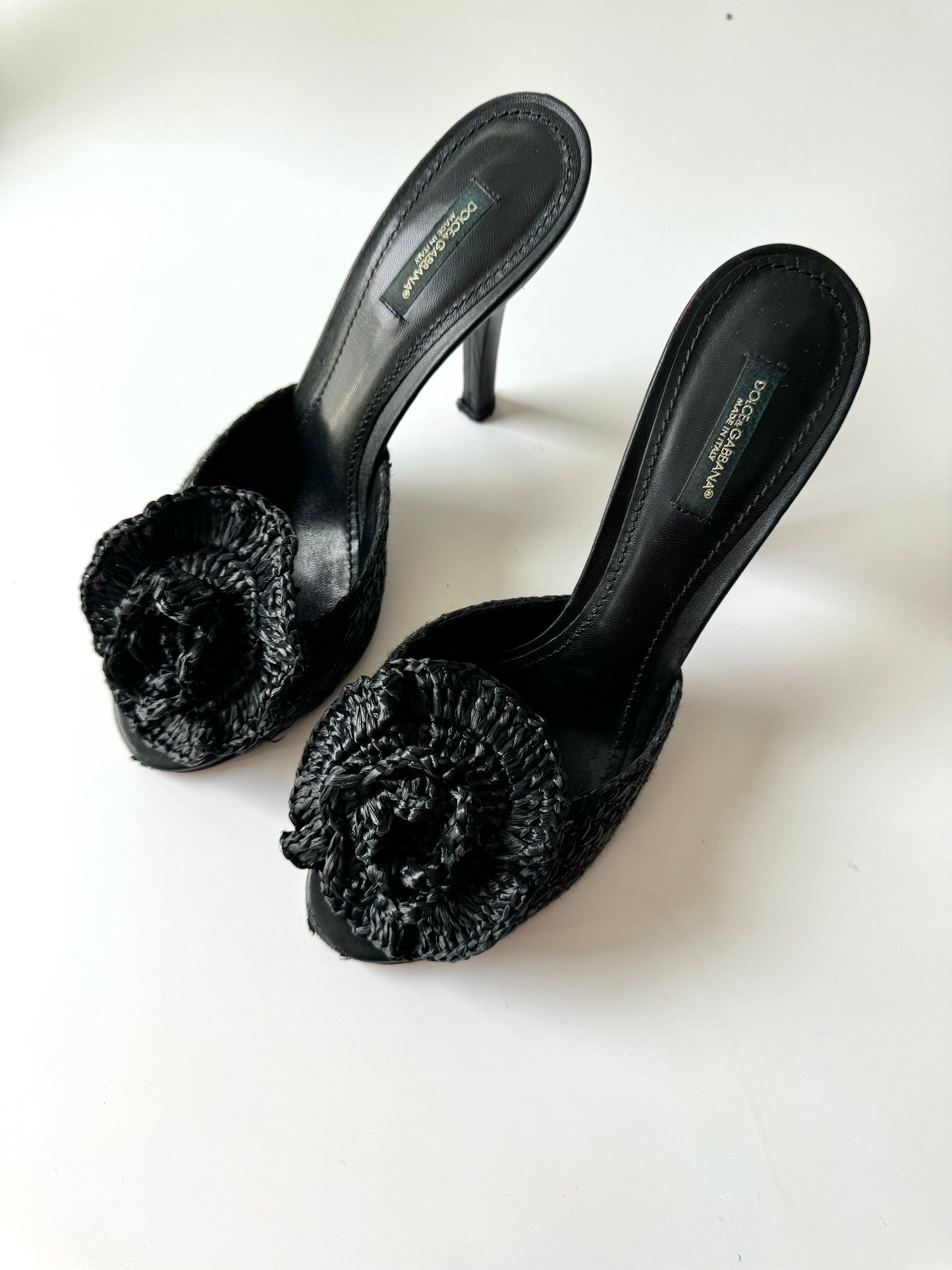 Dolce & Gabbana Black Rose Heels (EU 39 / IT 38)