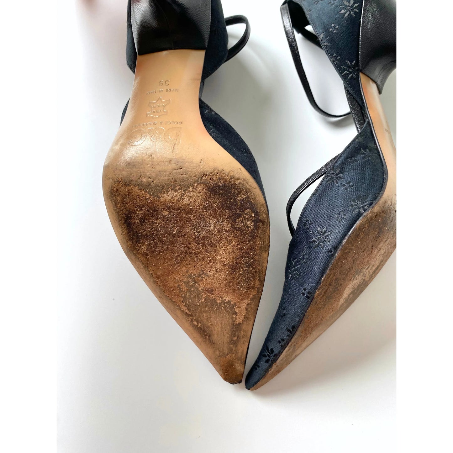 Dolce & Gabbana Ankle Strap Heels (EU 40)