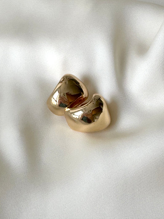 Vintage Clip-On Minimalistic Earrings in Gold