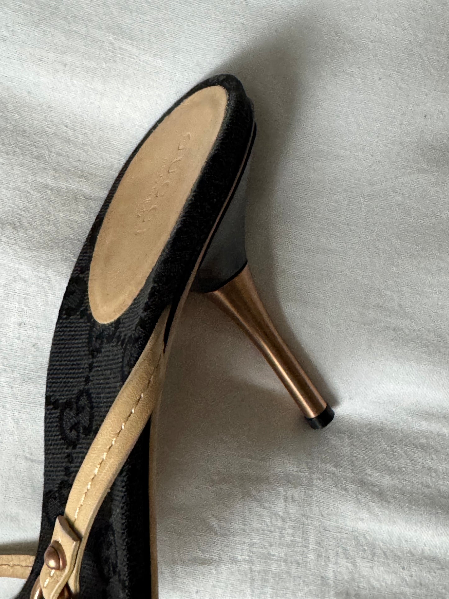 Gucci by Tom Ford Vintage Strappy Sandals (EU 37)