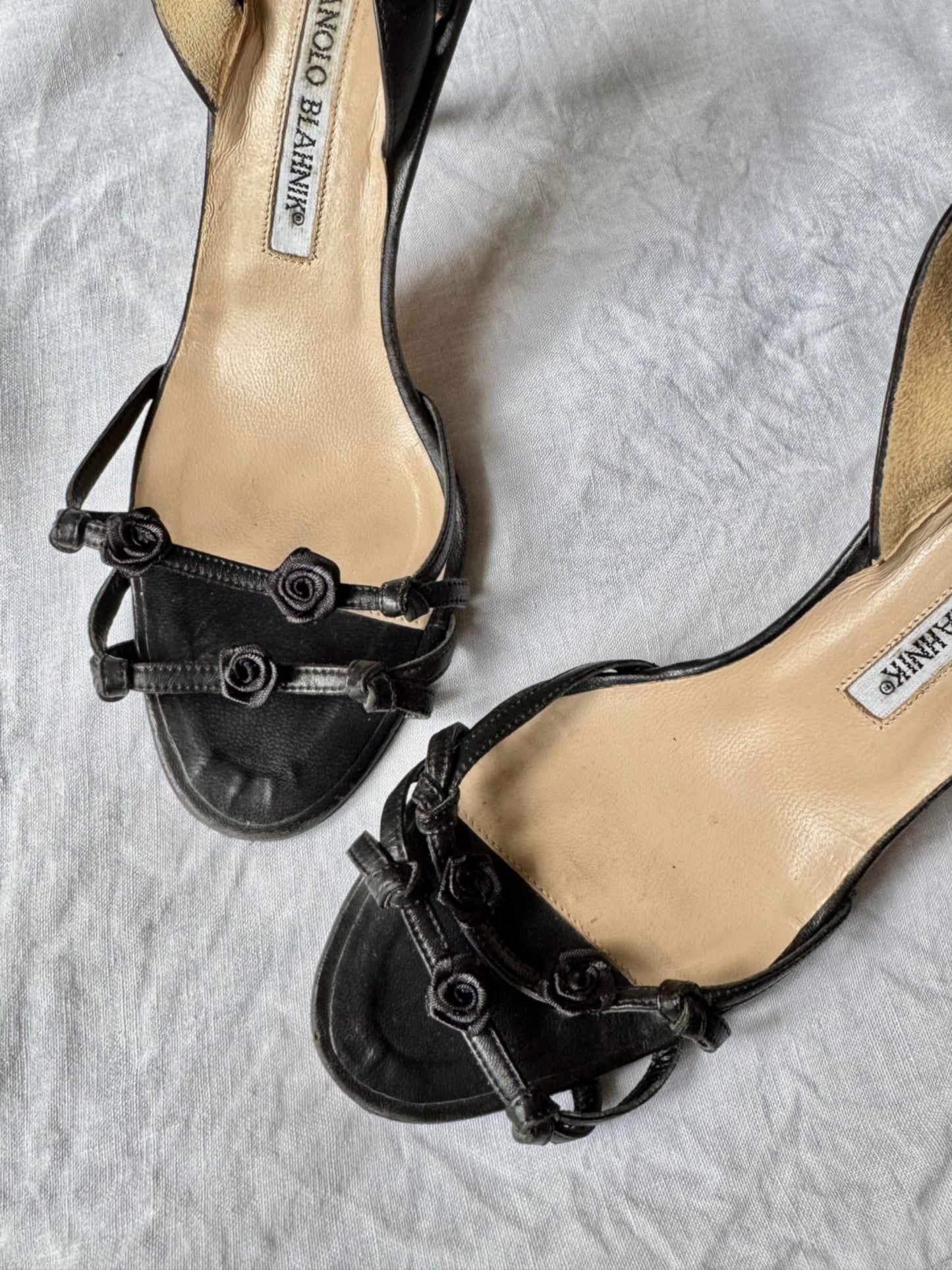 Manolo Blahnik Vintage Rose Sandals (EU 38,5)