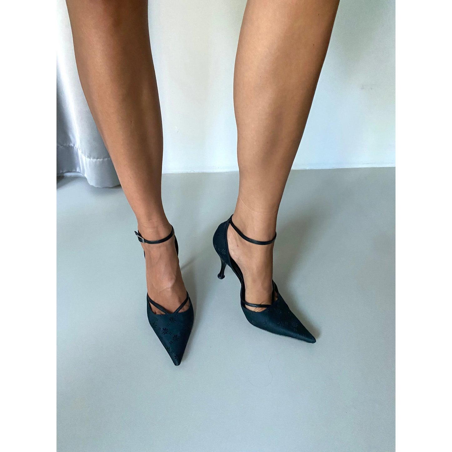 Dolce & Gabbana Ankle Strap Heels (EU 40)