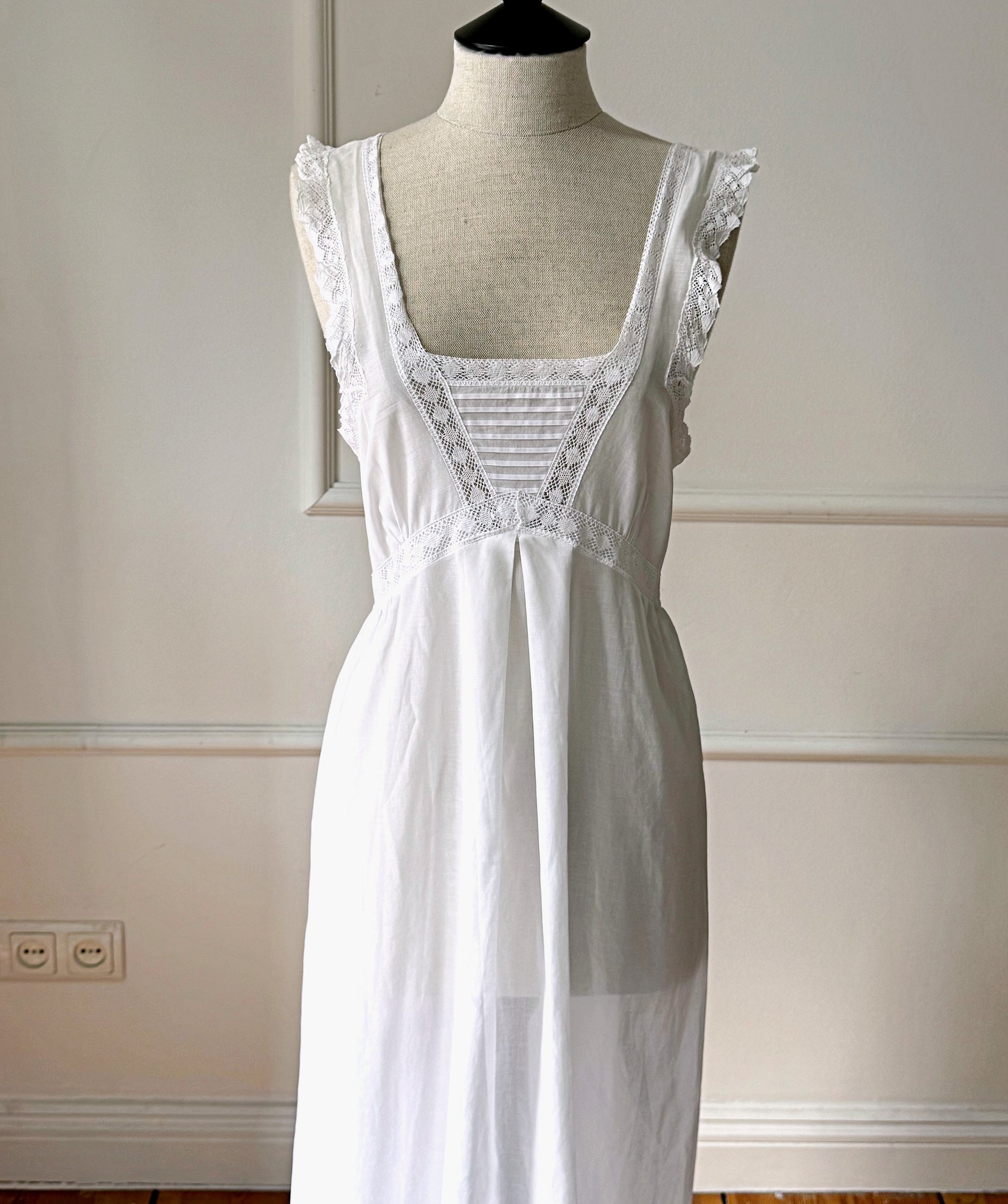 Vintage Christian Dior white cotton slip dress from Ciao Kasia