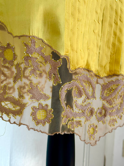 RUNWAY Blumarine 2008 Spring / Summer Silk Yellow Beaded Lace Dress (IT 44 / L)