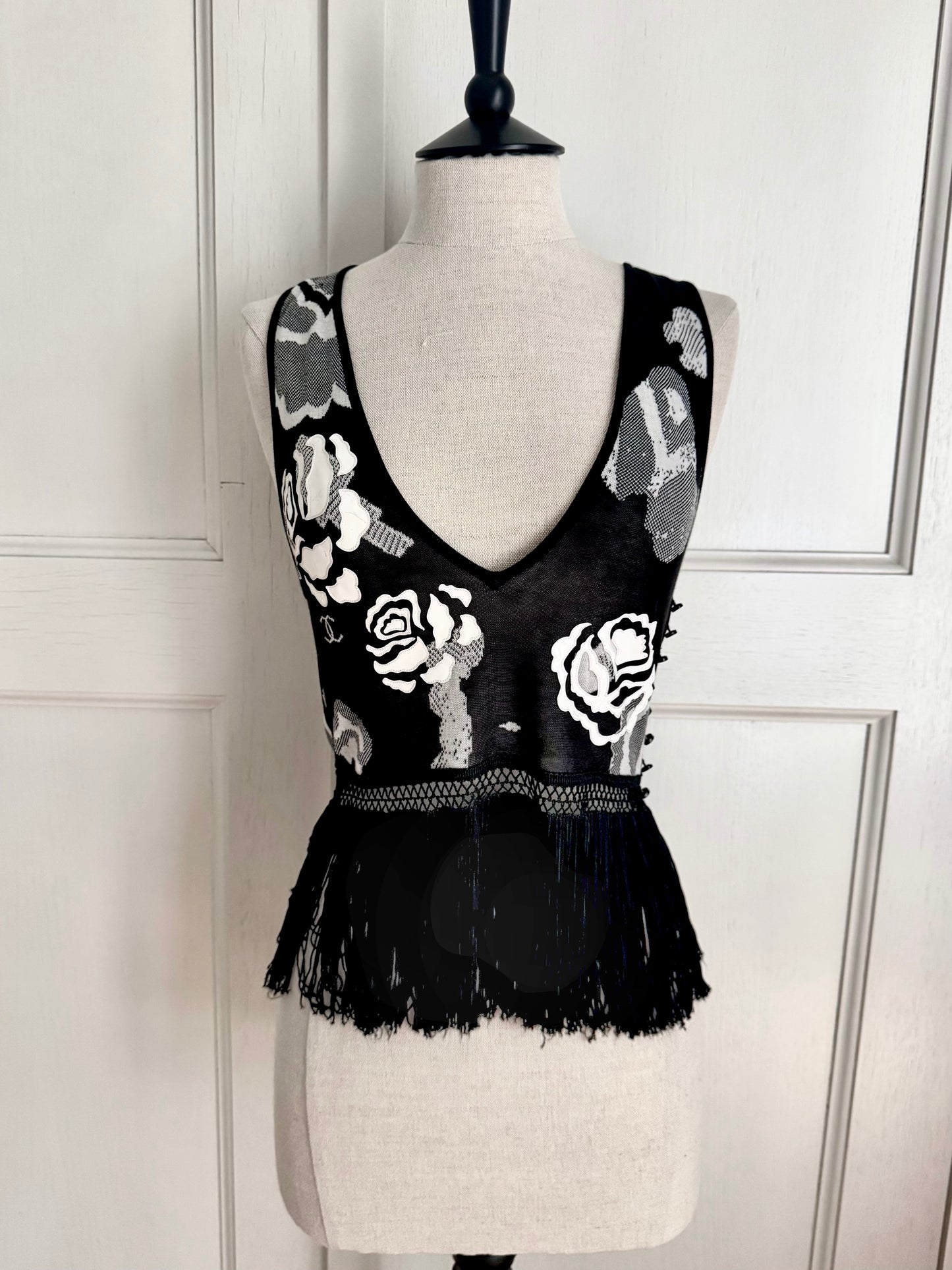 RUNWAY Chanel S/S 2004 by Karl Lagerfeld Black and White Camellia Fringe Top (S / FR 36)