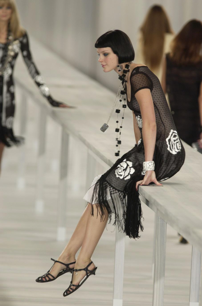 RUNWAY Chanel S/S 2004 by Karl Lagerfeld Black and White Camellia Fringe Top (S / FR 36)