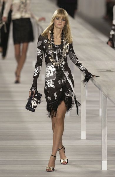 RUNWAY Chanel S/S 2004 by Karl Lagerfeld Black and White Camellia Fringe Top (S / FR 36)