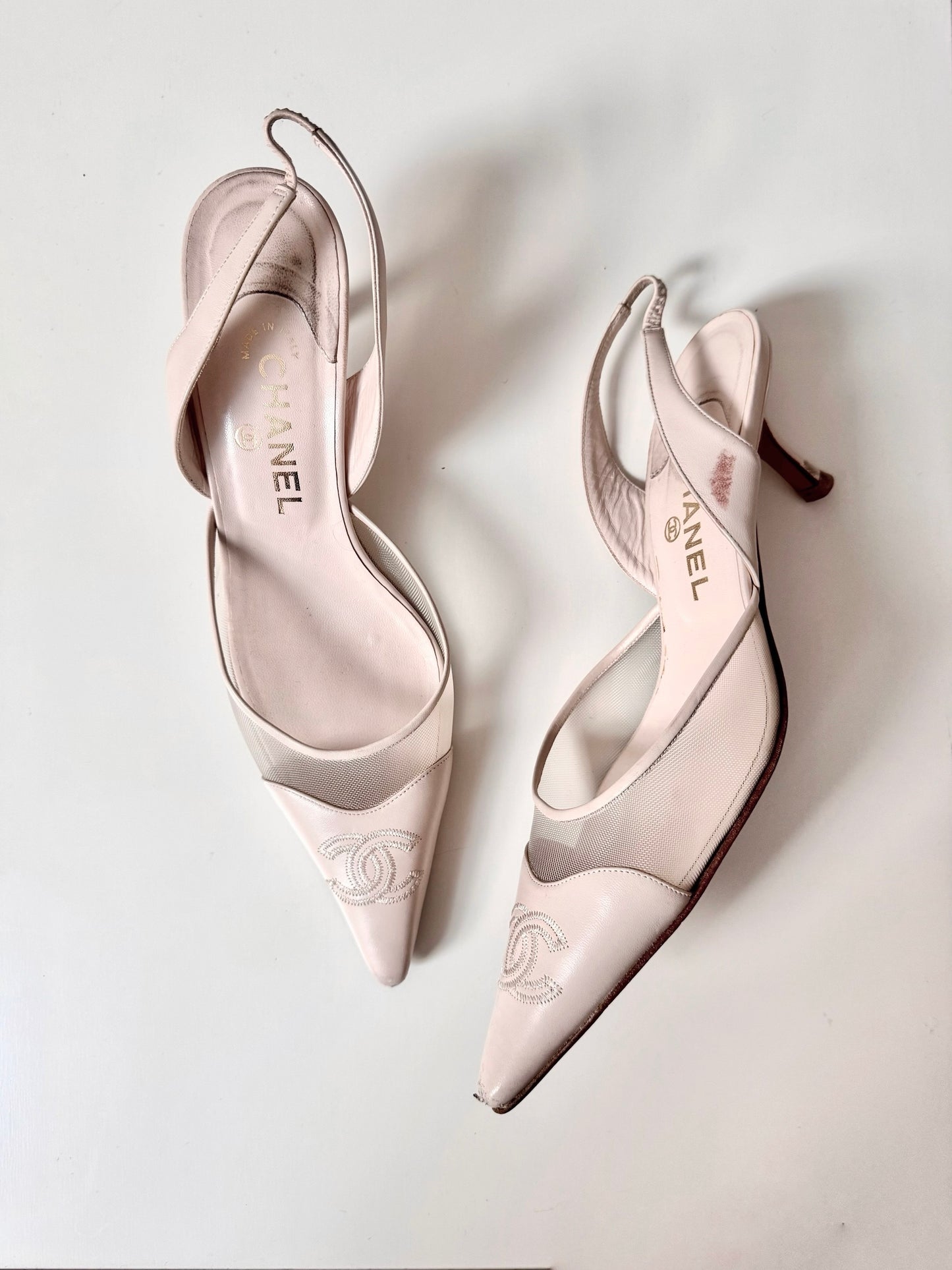 ICONIC Chanel Vintage Mesh Heels In Off-White (EU 40,5-40)