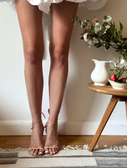 ICONIC Manolo Blahnik Vine Strappy Sandals Heels In Metallic (EU 38,5)