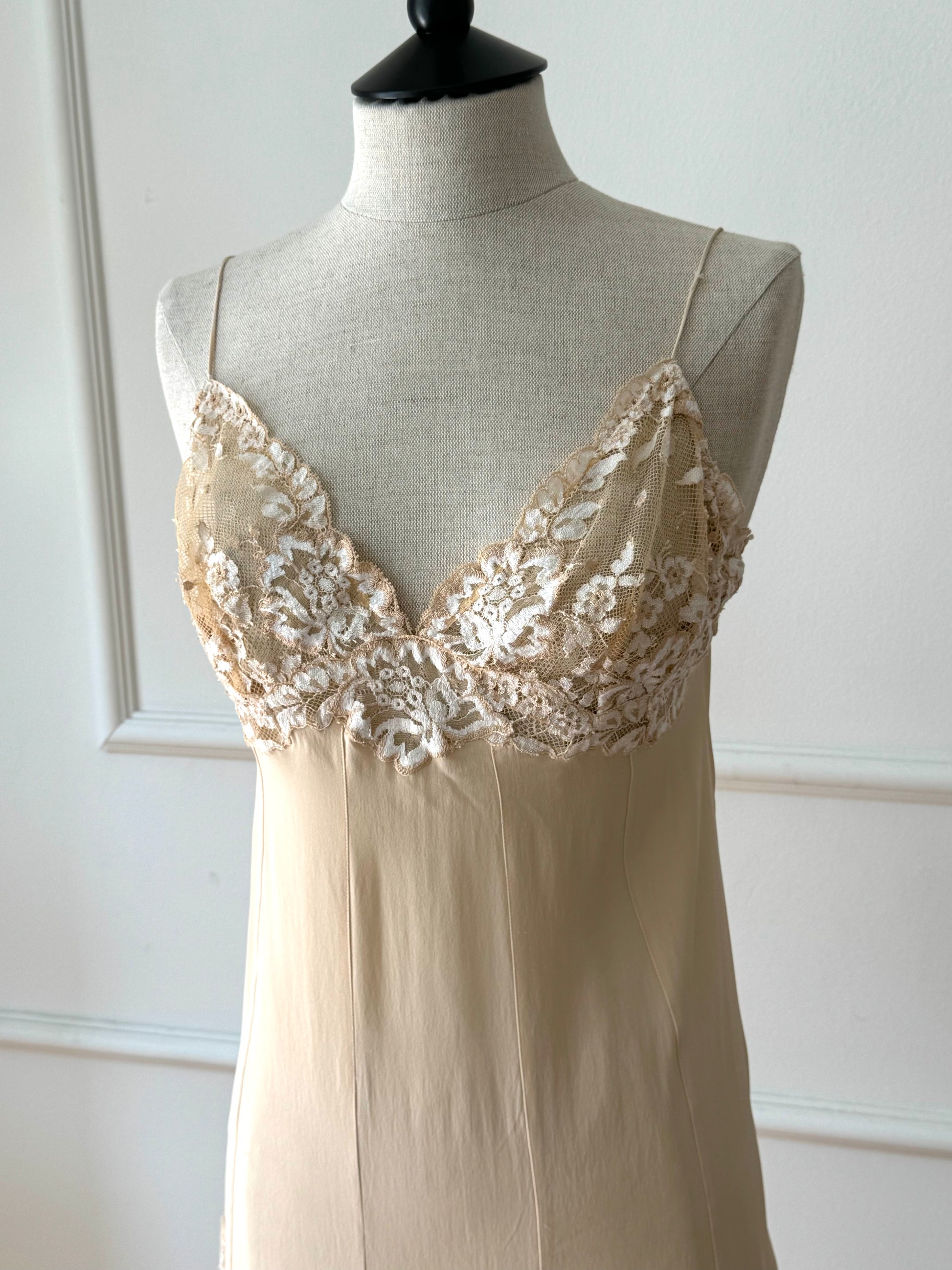 La Perla Vintage Slip Dress (IT 42 / M / US 6) Ciao Kasia La Perla Vintage Slip Dress (IT 42 / M / US 6) Ciao Kasia