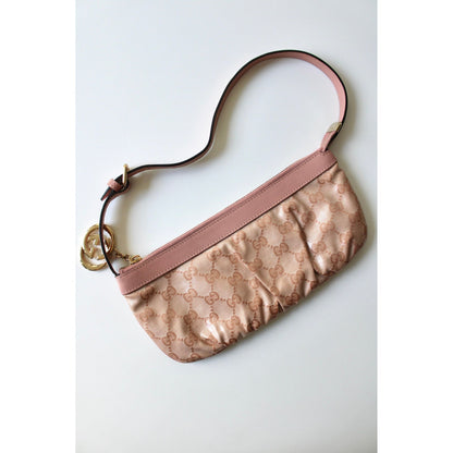 Vintage Gucci pink bag, vintage gucci bag in pink, vintage Gucci handbags, authentic designer pink bag, vintage Gucci pochette, preloved Gucci D-ring, preowned Gucci D-ring in pink