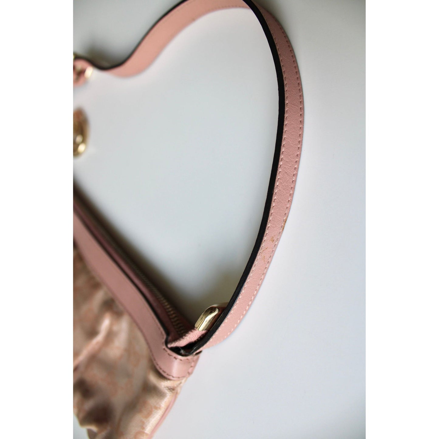 Gucci D-Ring Patent Leather Mini Bag in Pink