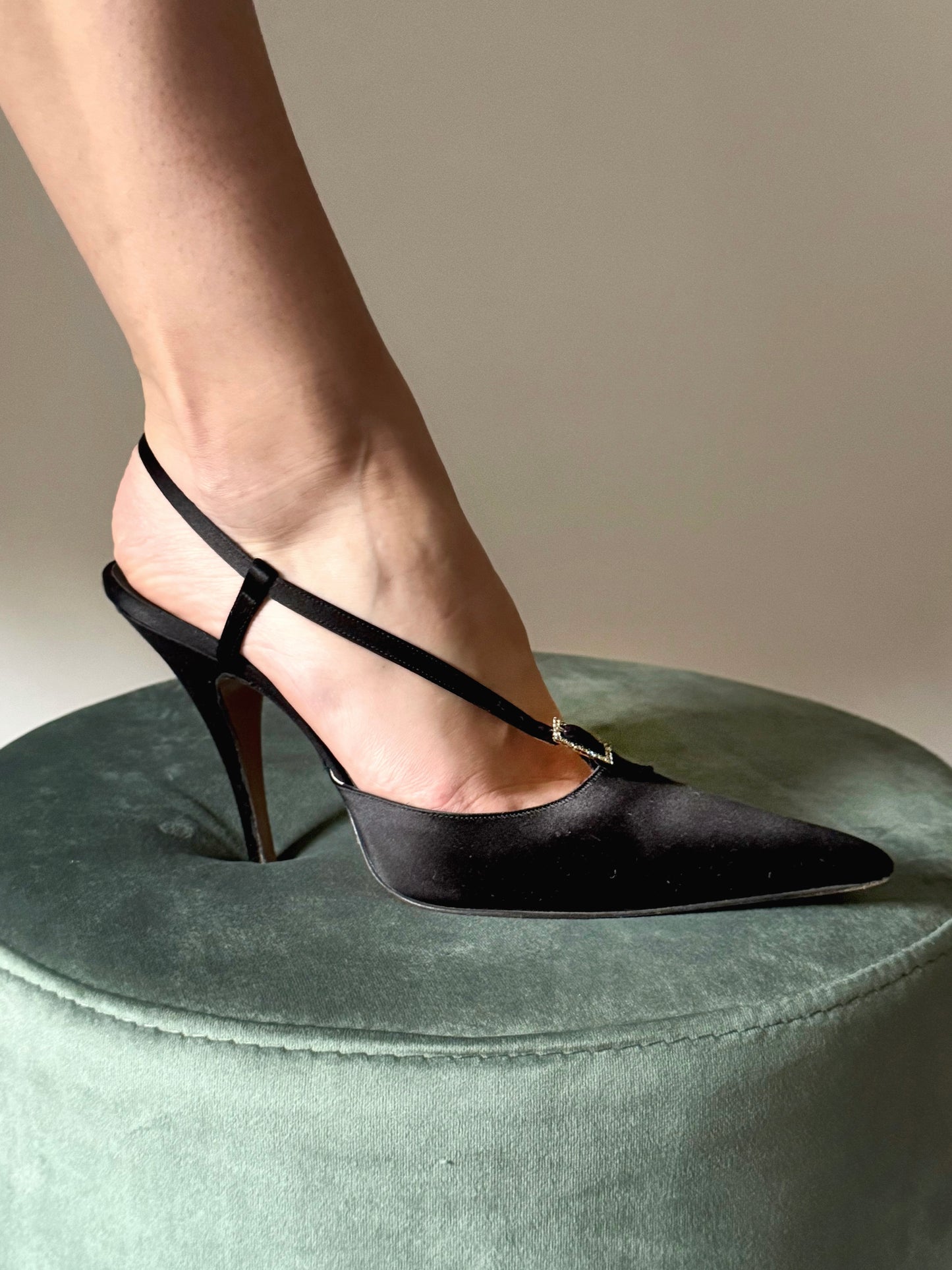 Rene Caovilla Vintage Bejeweled Black Pumps (EU 40)