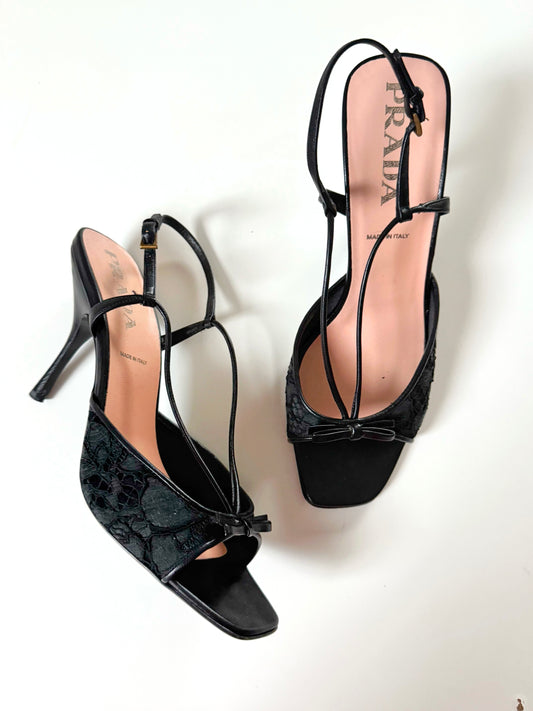 ICONIC Prada Vintage Bow Heels (EU 39,5)