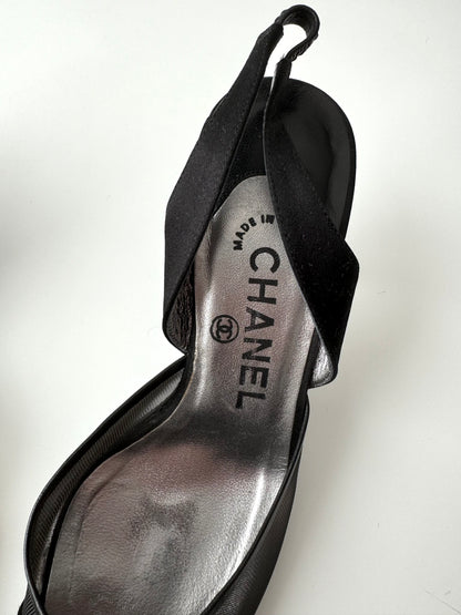 ICONIC Chanel Vintage Mesh Slingback Heels in Black (EU 36,5)