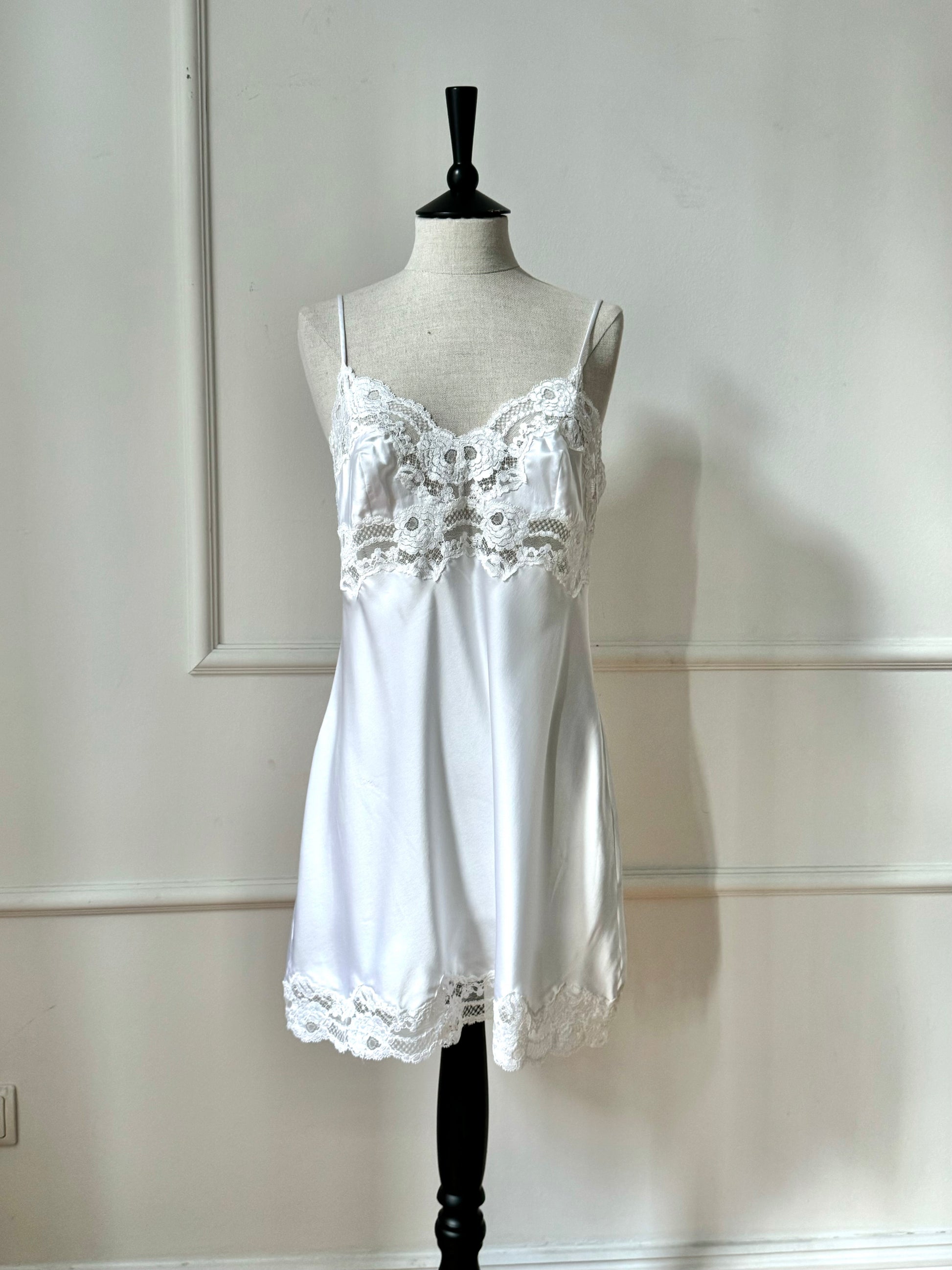 Vintage La Perla Slip Dress (EU 40 / M) – Ciao Kasia Vintage La Perla Slip Dress (EU 40 / M) – Ciao Kasia