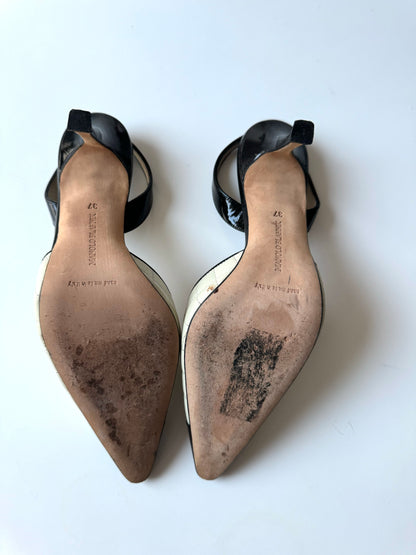 Manolo Blahnik Bicolor Cream & Black Pumps (EU 37)