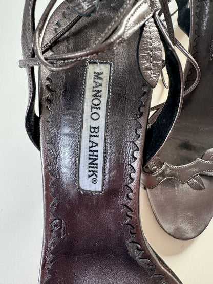 ICONIC Manolo Blahnik Vine Strappy Sandals Heels In Metallic (EU 38,5)