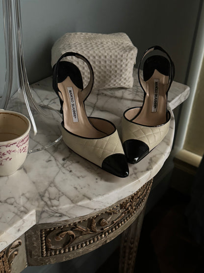 Manolo Blahnik Bicolor Cream & Black Pumps (EU 37)