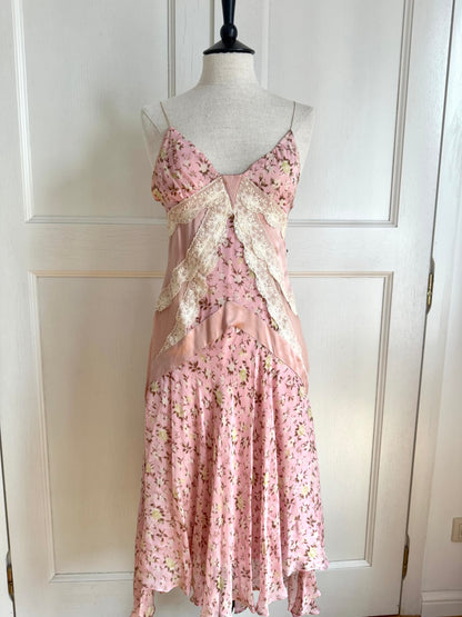 RUNWAY Dolce Gabbana D&G Floral Pink Silk Dress F/W 2004 (S) Ciao Kasia RUNWAY Dolce Gabbana D&G Floral Pink Silk Dress F/W 2004 (S) Ciao Kasia