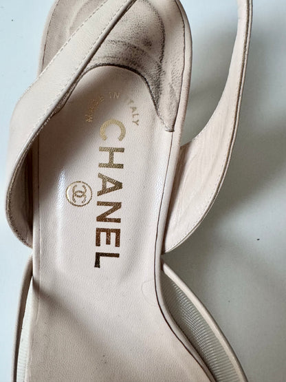 ICONIC Chanel Vintage Mesh Heels In Off-White (EU 40,5-40)