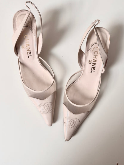 ICONIC Chanel Vintage Mesh Heels In Off-White (EU 40,5-40)
