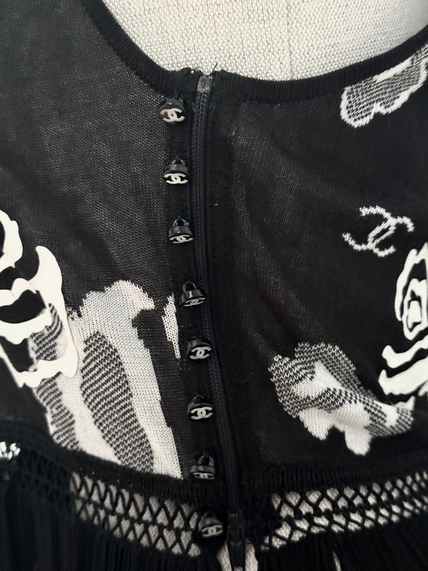 RUNWAY Chanel S/S 2004 by Karl Lagerfeld Black and White Camellia Fringe Top (S / FR 36)