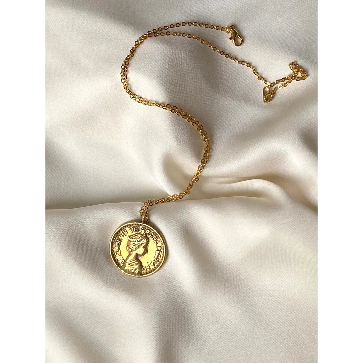 Vintage Coin Necklace 90s