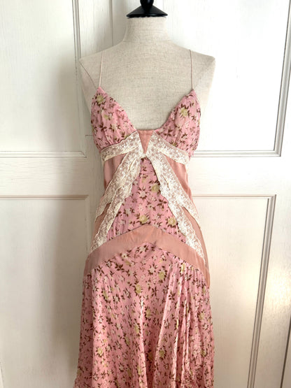 RUNWAY Dolce and Gabbana D&G Floral Silk Dress in Pink F/W 2004 (S)