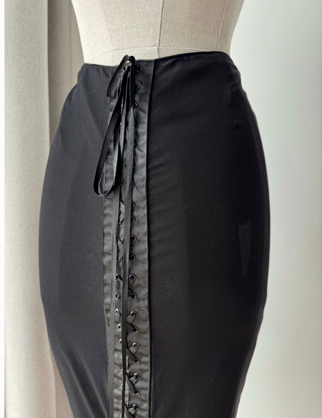 D&G Dolce and Gabbana Corset Skirt (S / IT 40)