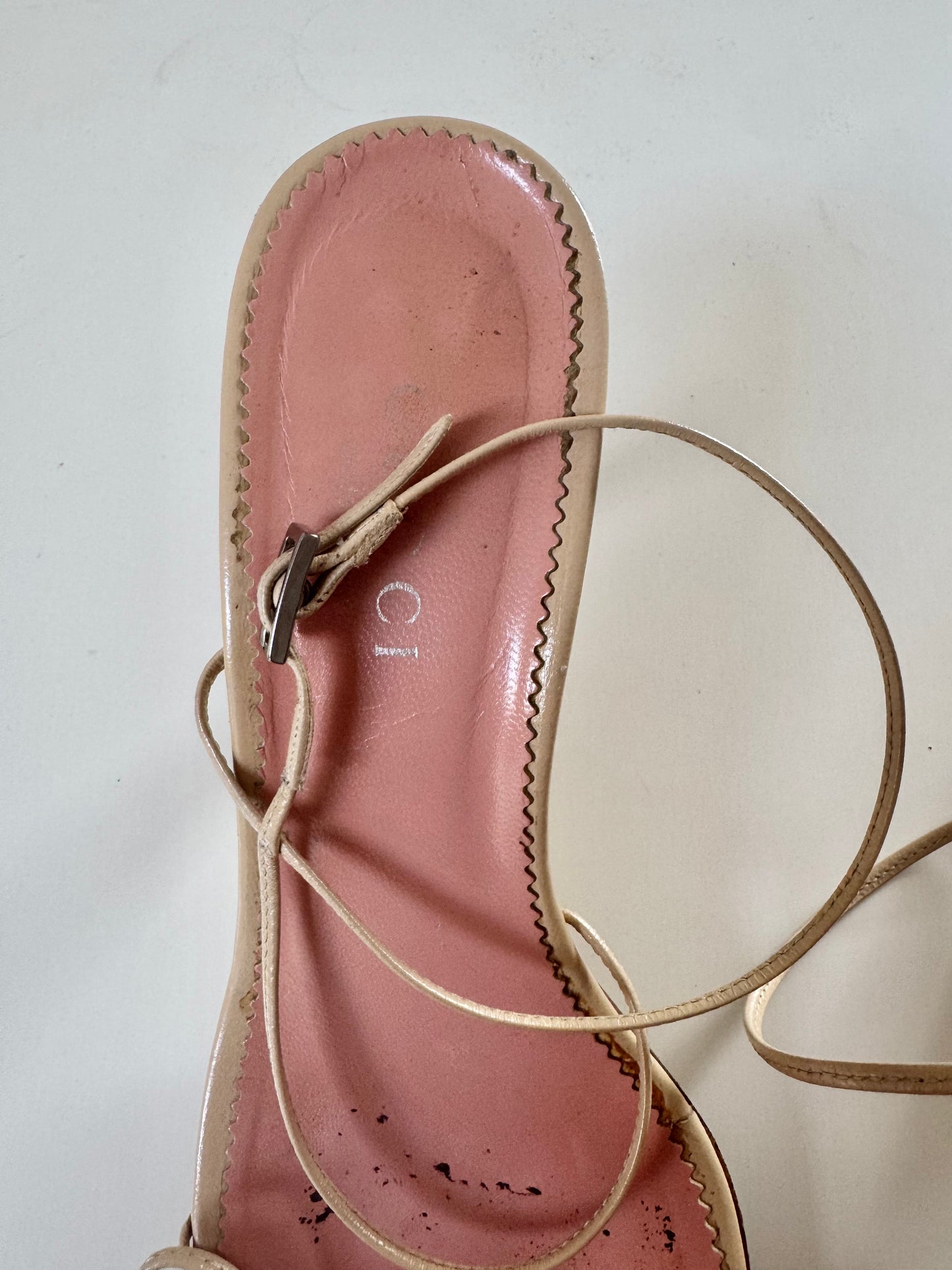 ICONIC Gucci By Tom Ford Bow Heels In Beige Nude (EU 38 - 38,5)