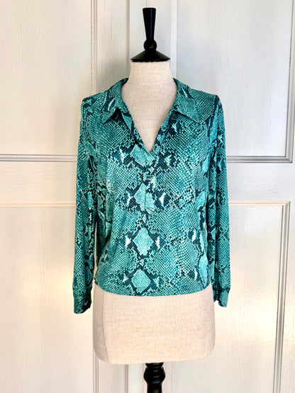 RUNWAY Gucci By Tom Ford S/S 2000 Python Turquoise Viscose Shirt (M)