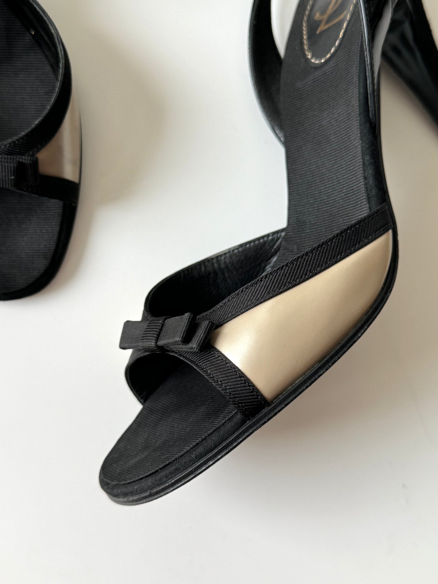 Yves Saint Laurent YSL Bow Heels (EU 37,5)