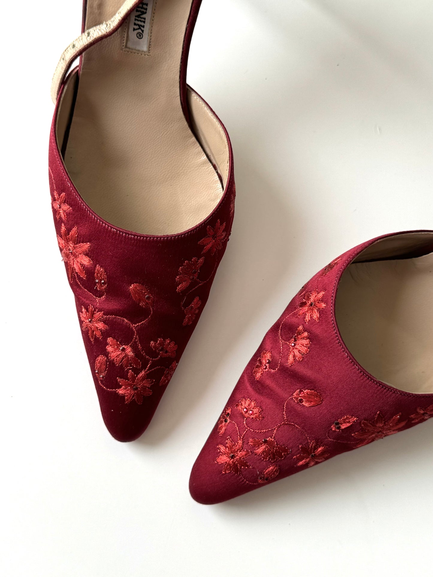 Manolo Blahnik Red Embroidered Heel (EU 40,5 / 41)