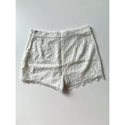 Vintage Diane von Furstenberg Lace Shorts (XL / US 10)