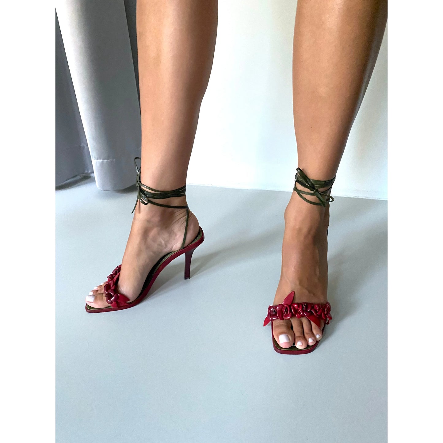 Valentino Garavani Flower Heels Sandals (EU 40 / US 9,5)