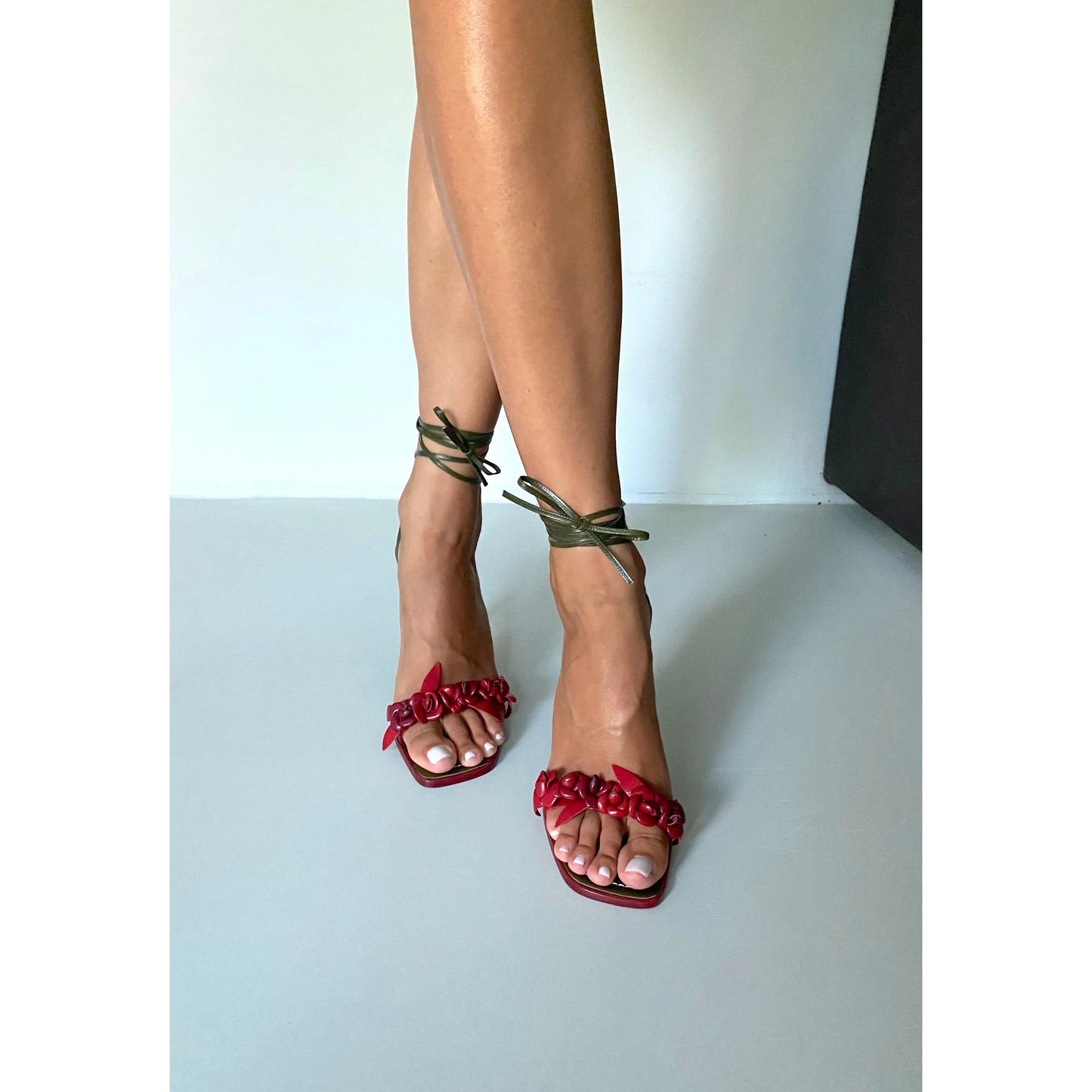 Valentino Garavani Flower Heels Sandals (EU 40 / US 9,5)